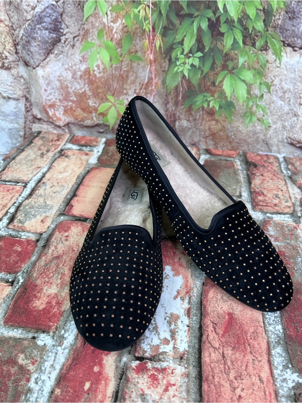 UGG Black Studded Suede Smoking Slippers with Shearling Lining, 11 - Picture 5 of 13